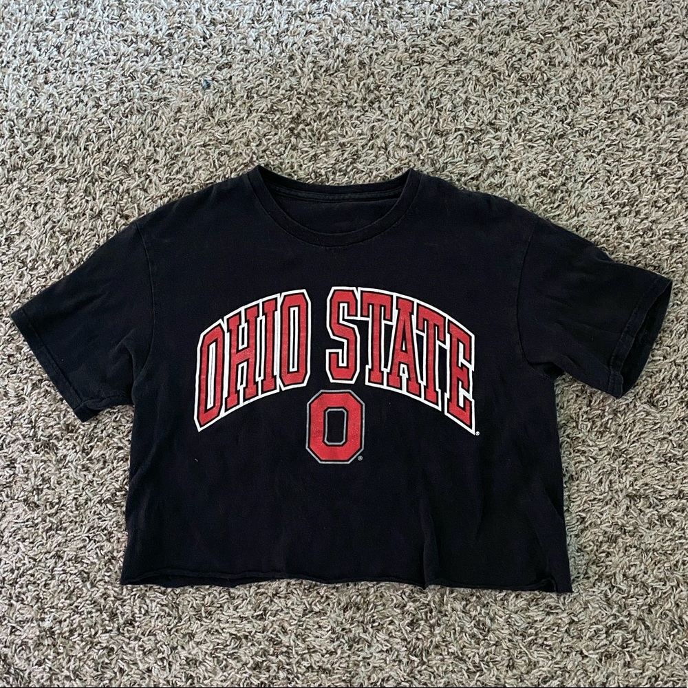 SUPER comfy Cropped Ohio State Tshirt